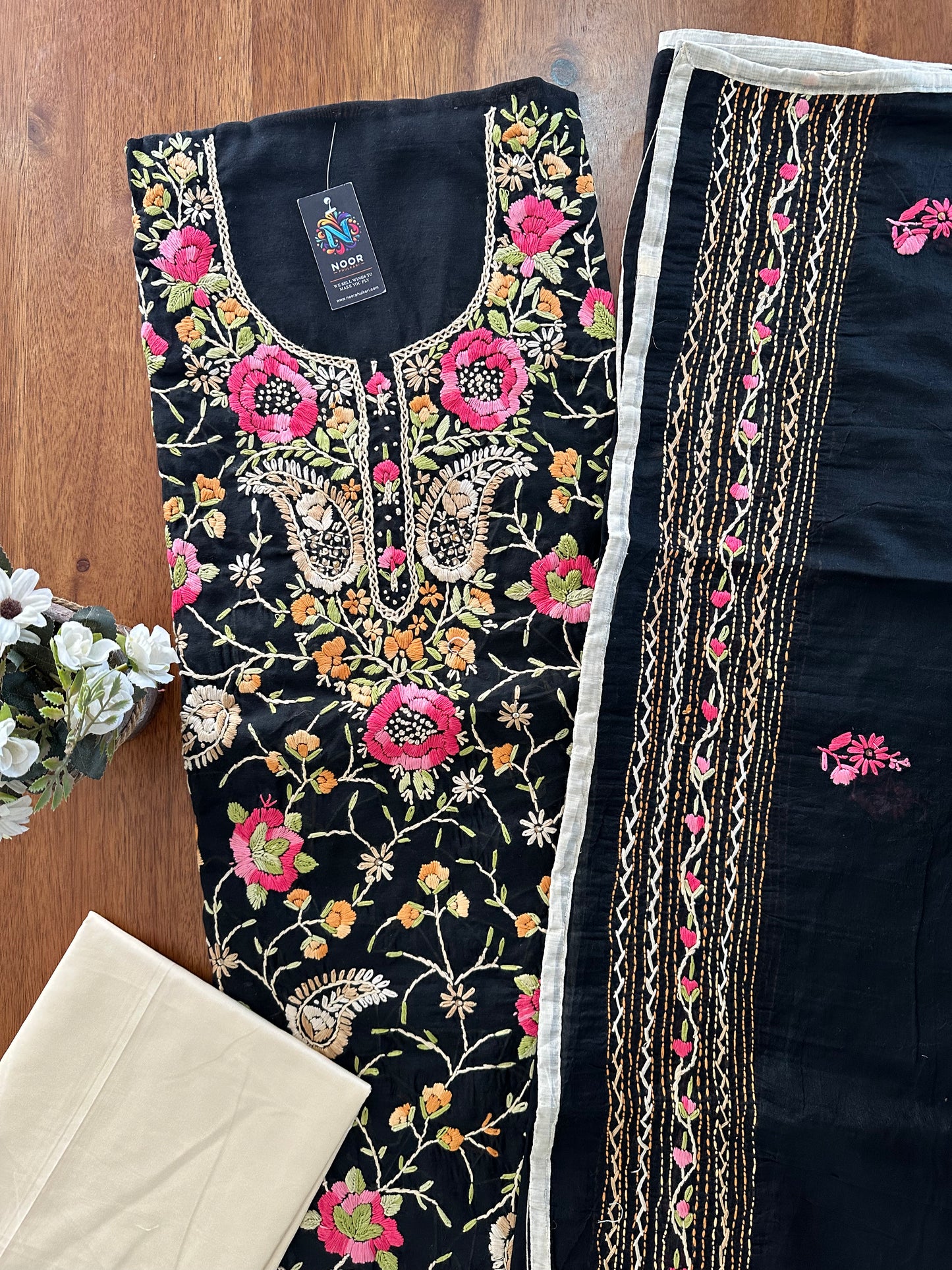 Handcrafted Suit dupattas