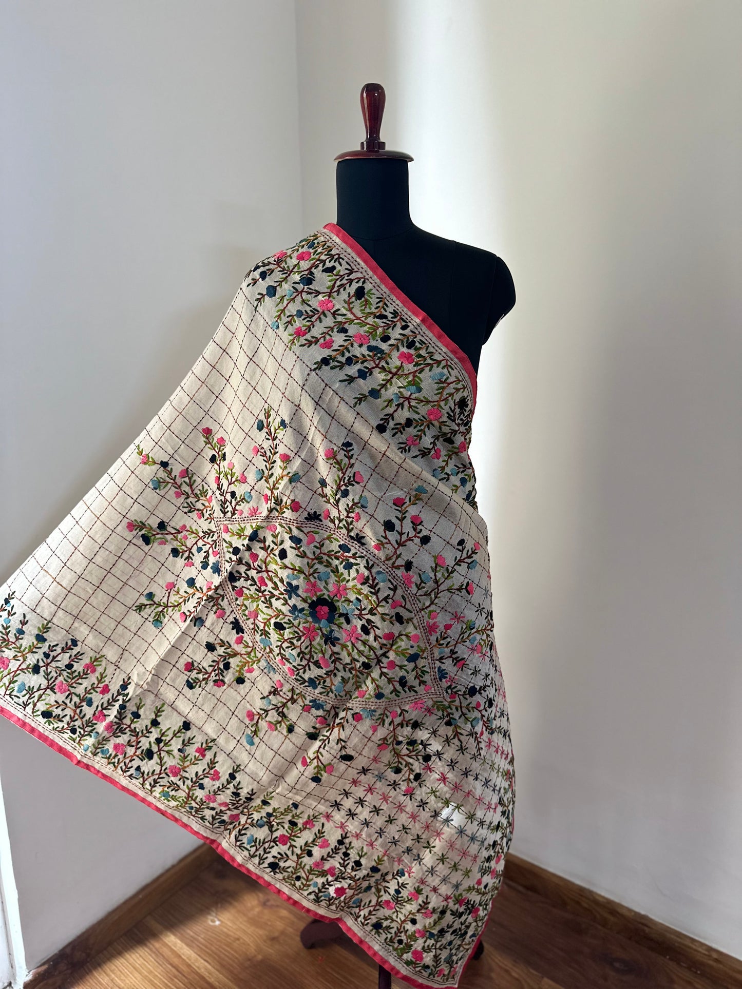 Handcrafted dupatta