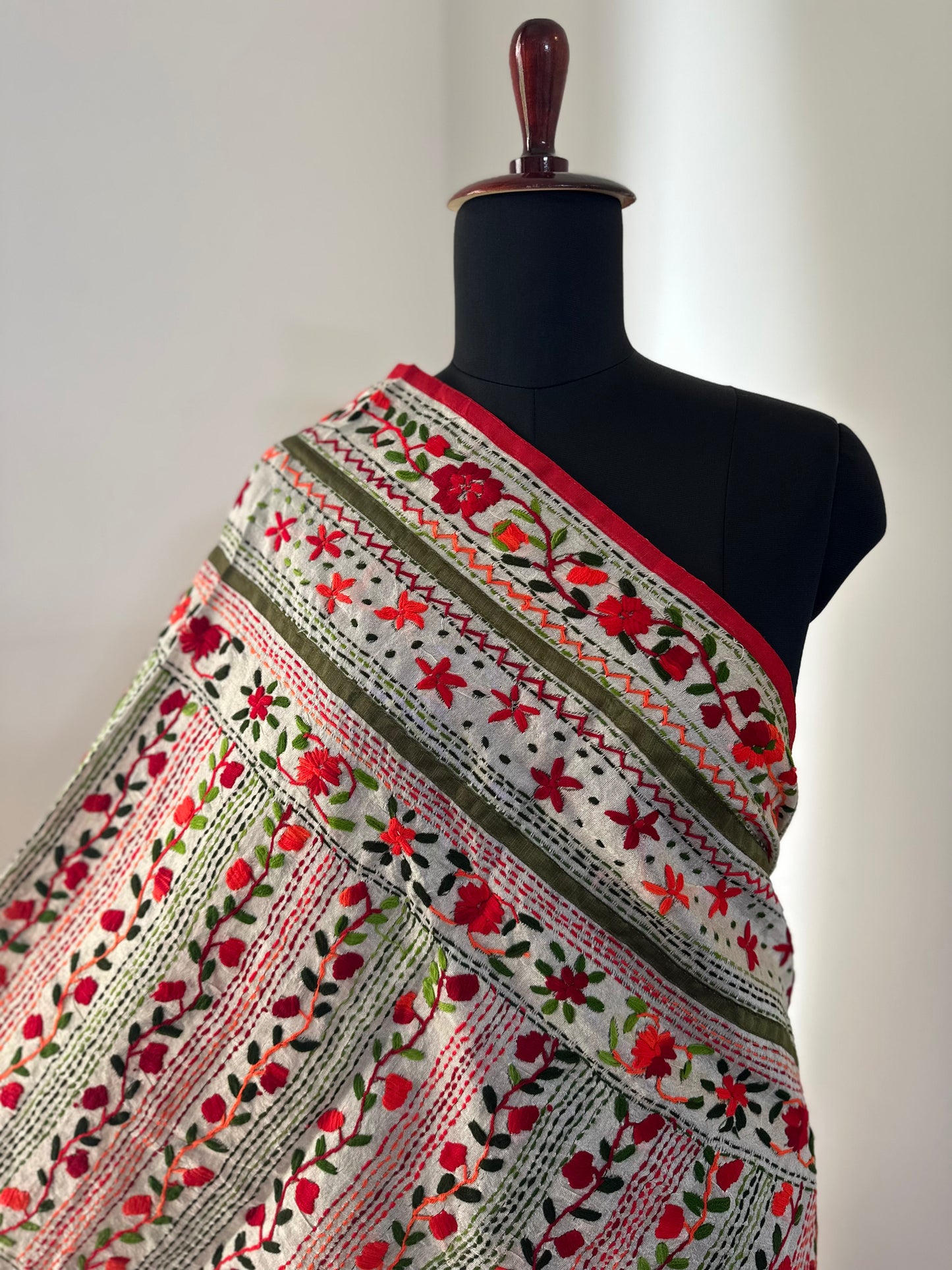 Handcrafted dupatta