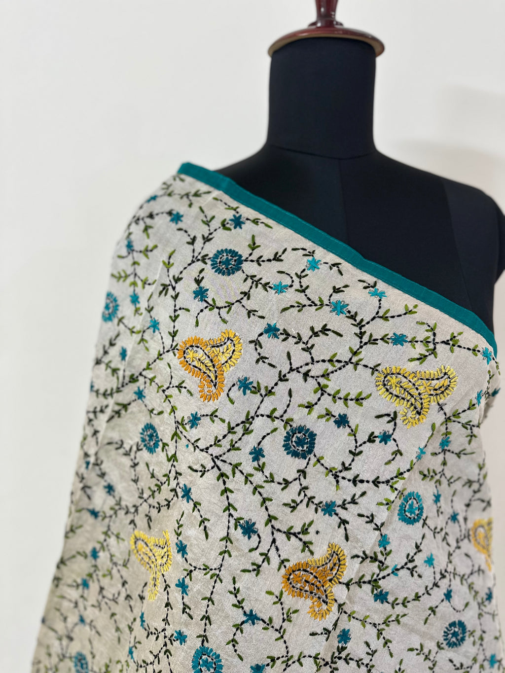 Handcrafted dupatta