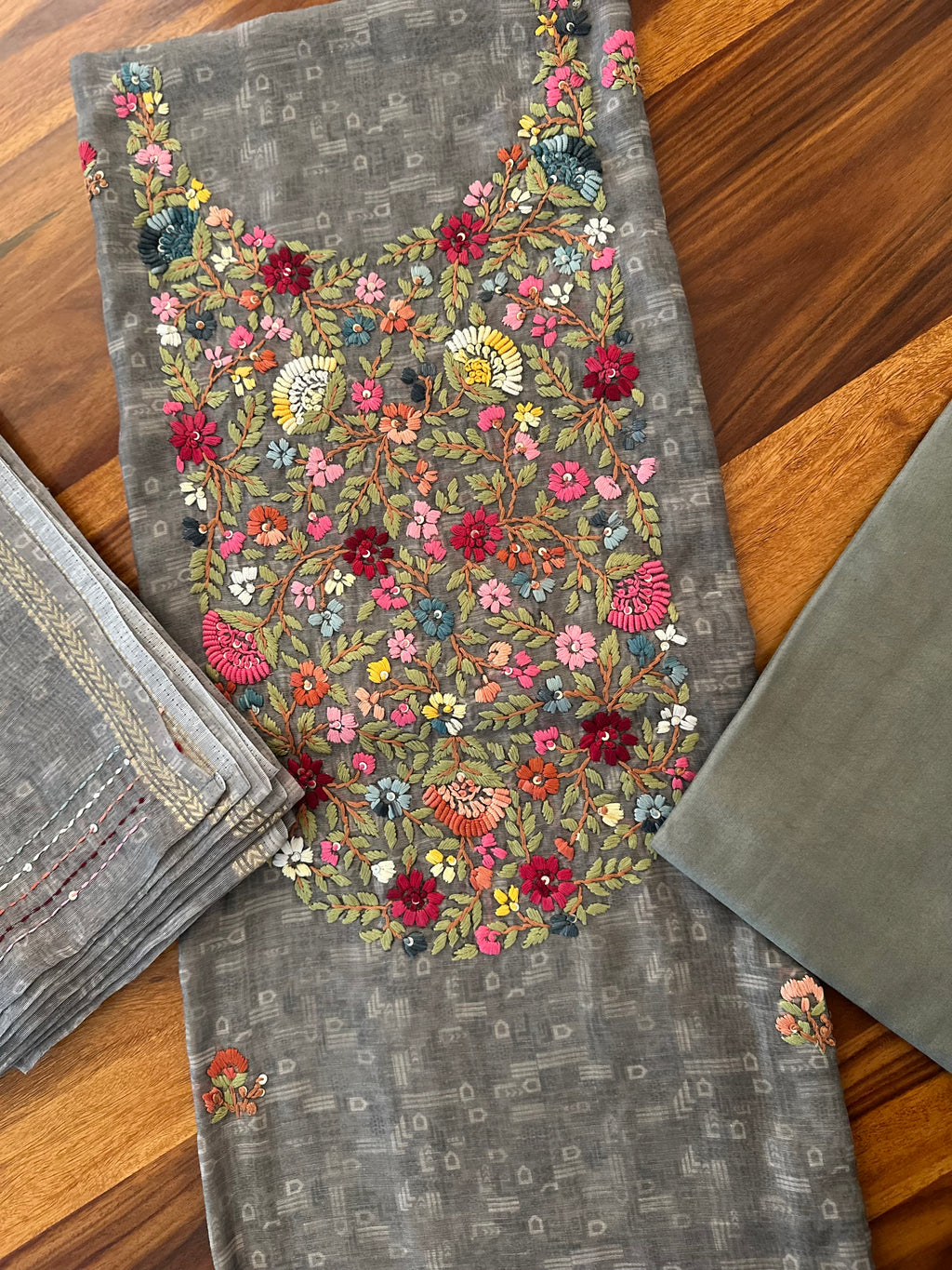 Handcrafted Suit dupattas