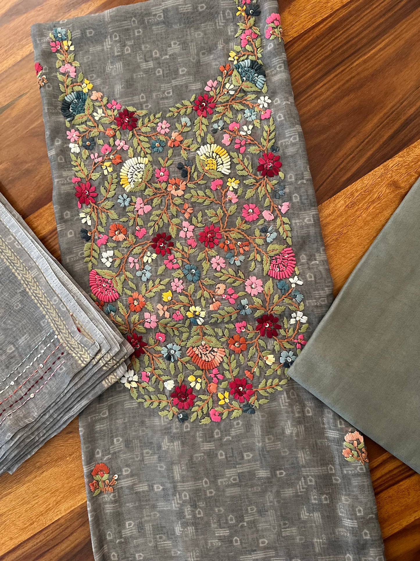 Handcrafted Suit dupattas