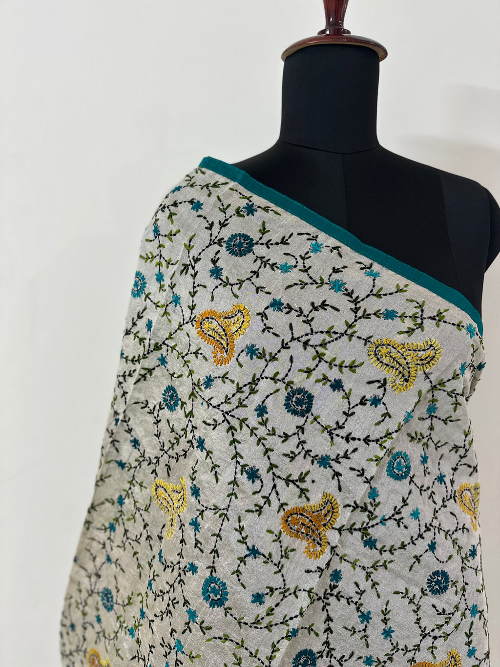 Handcrafted dupatta