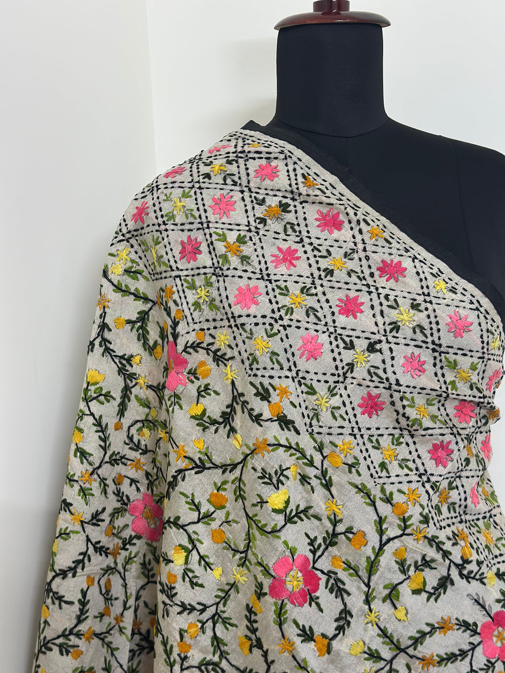 Handcrafted dupatta