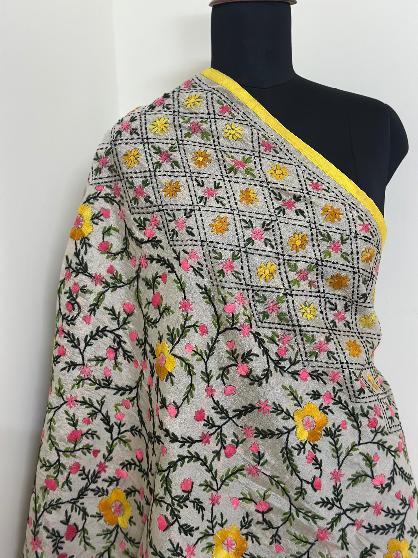 Handcrafted dupatta
