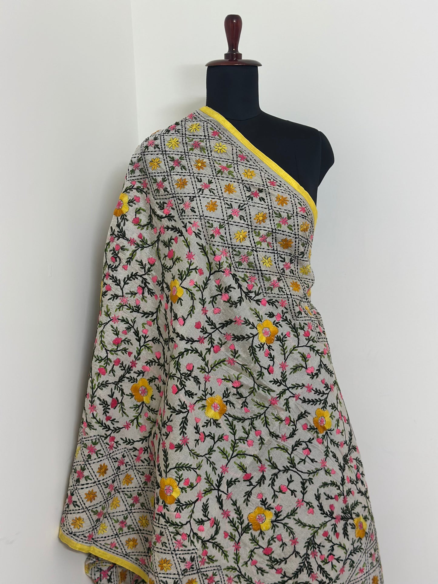 Handcrafted dupatta