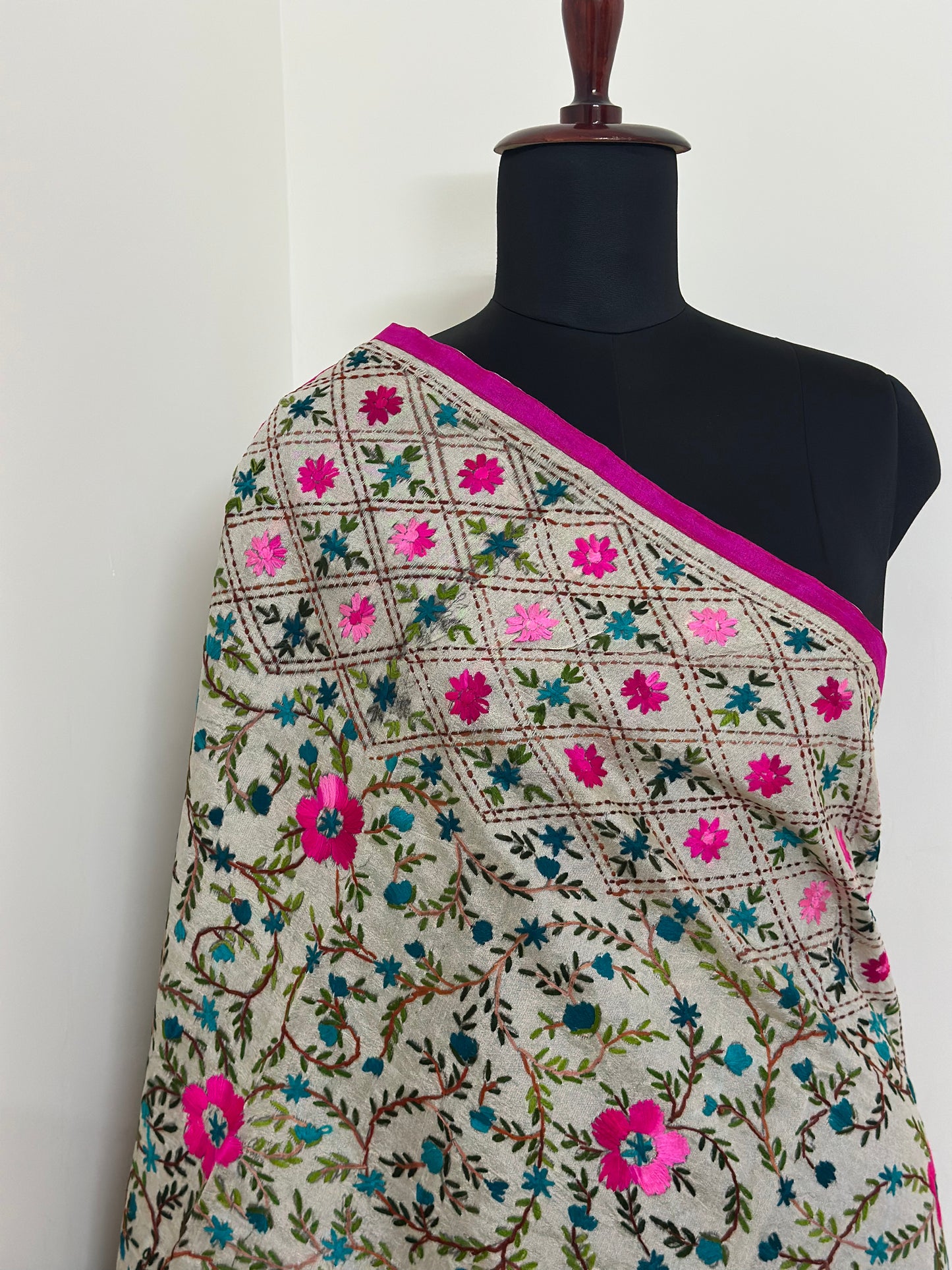 Handcrafted dupatta
