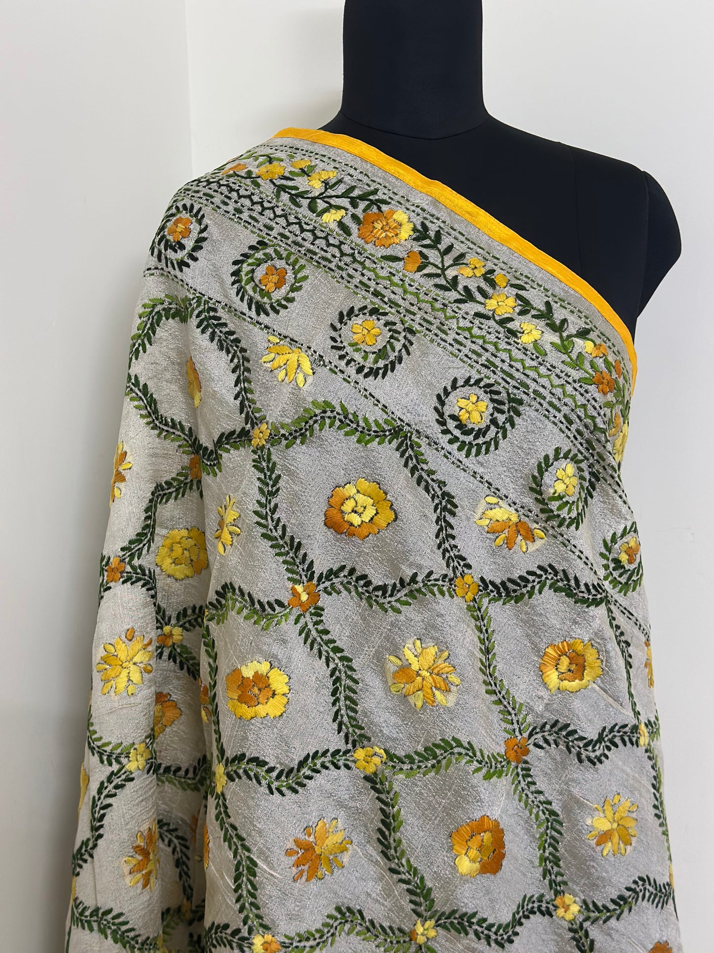 Handcrafted dupatta