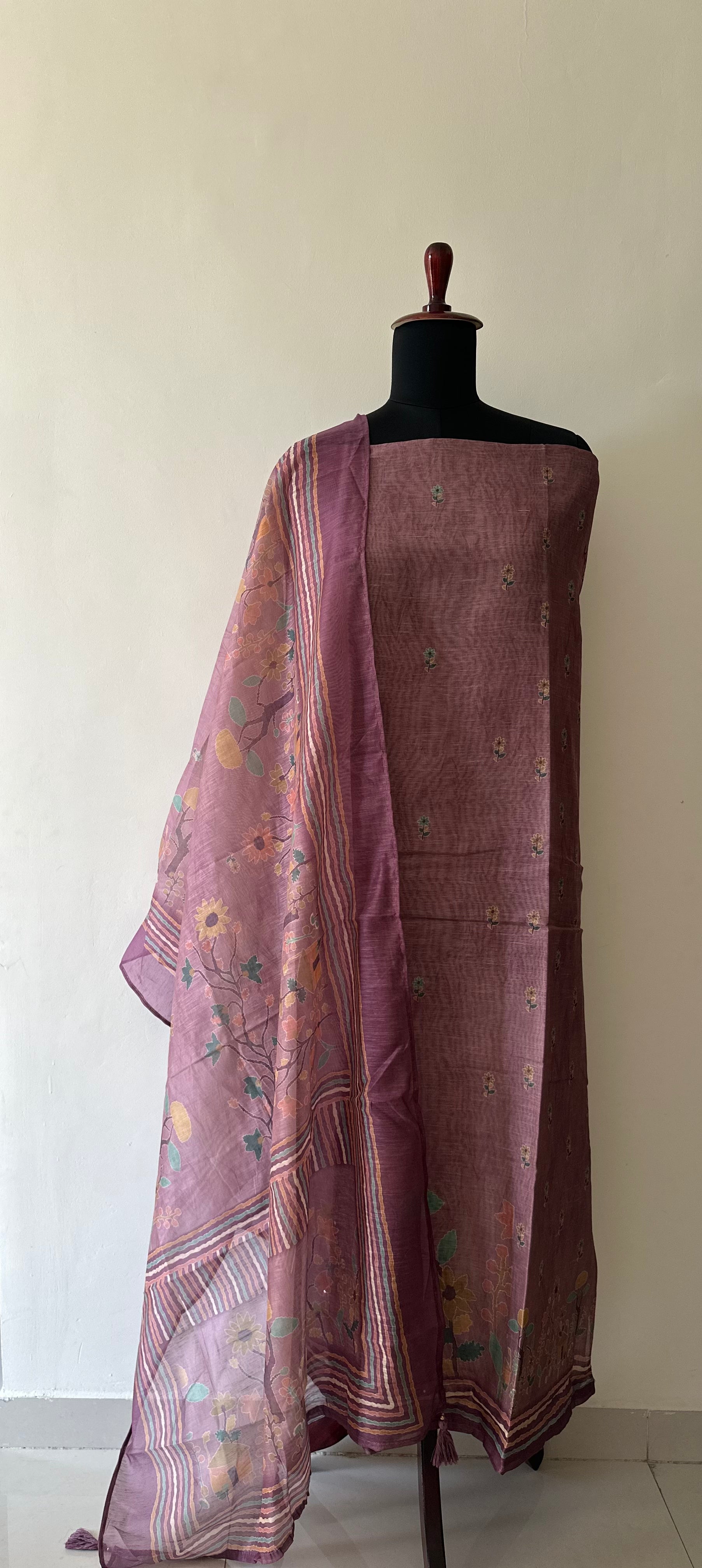 Mauve Floral and Hut Unstitched Suit Set