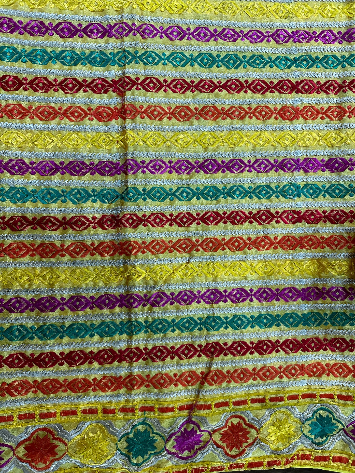 Classic Phulkari Dupatta without mirror work