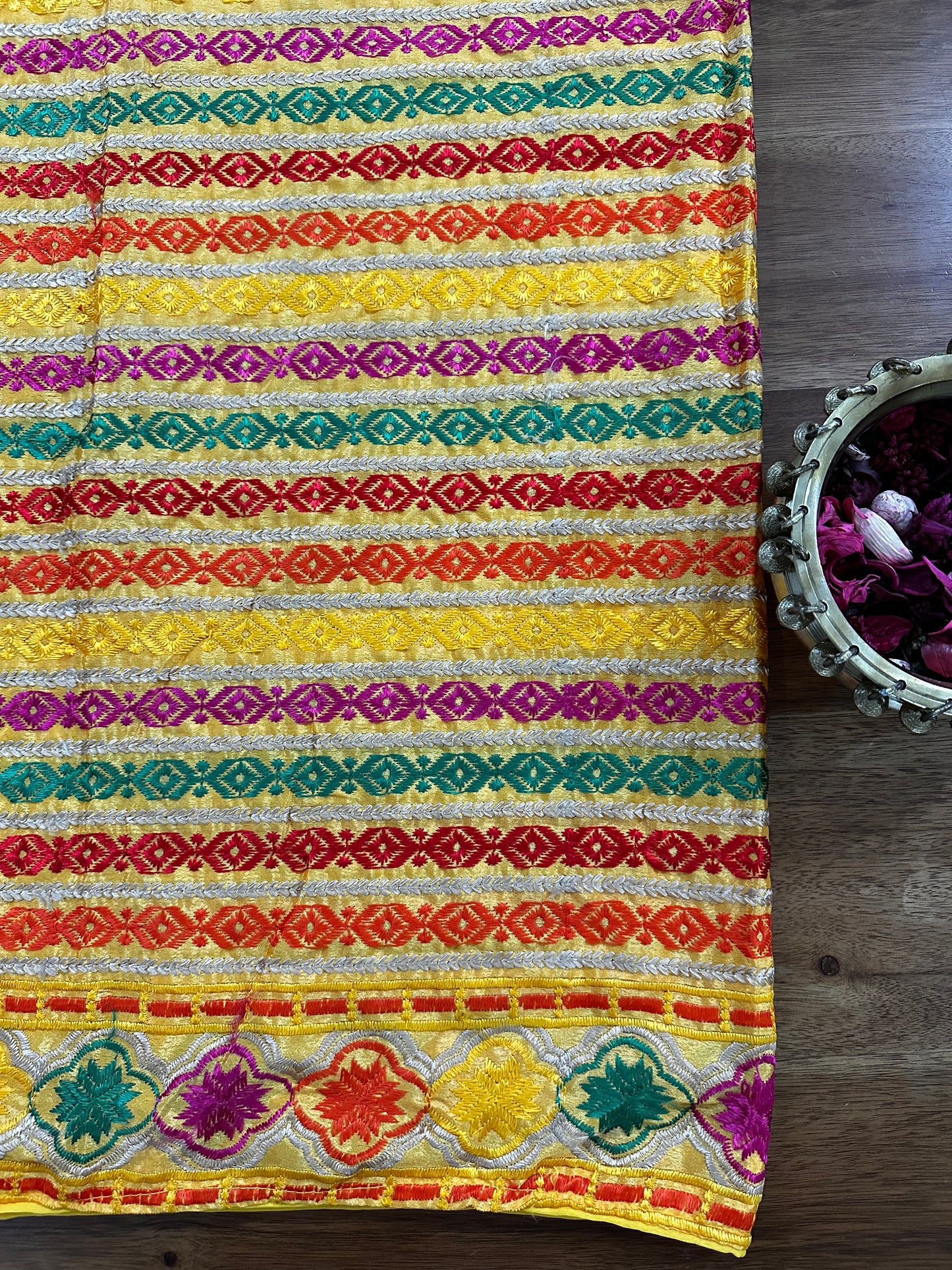 Classic Phulkari Dupatta without mirror work