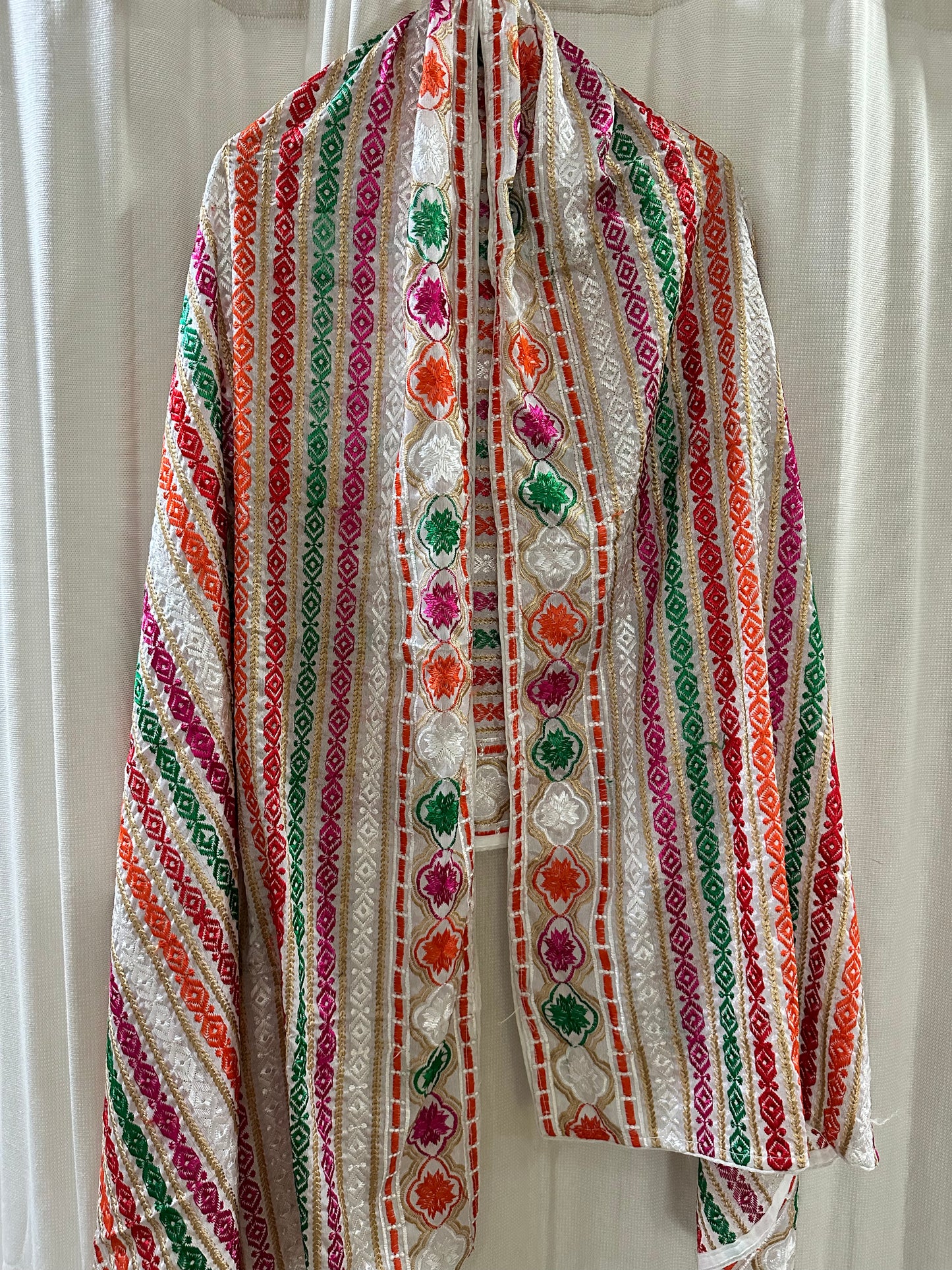 Classic Phulkari Dupatta without mirror work