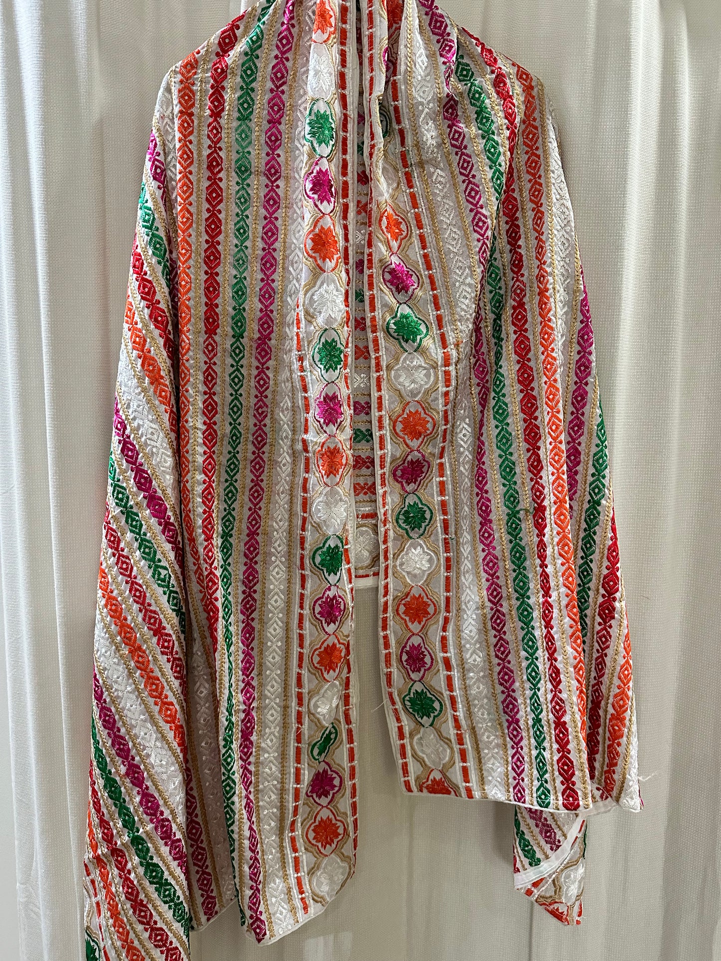 Classic Phulkari Dupatta without mirror work