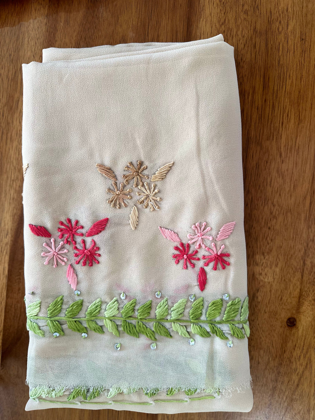 Cream Rose Motif Suit Set