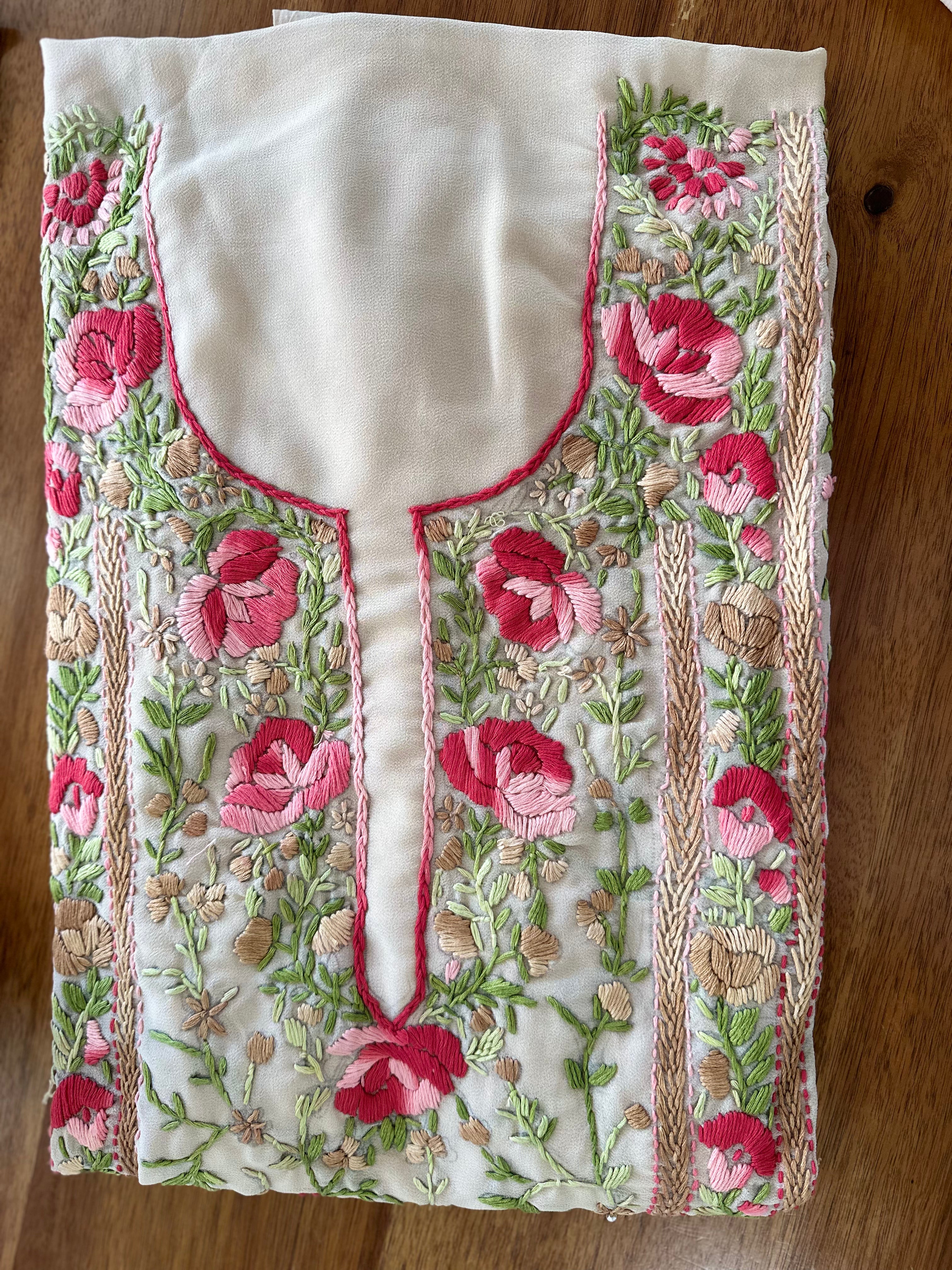 Cream Rose Motif Suit Set