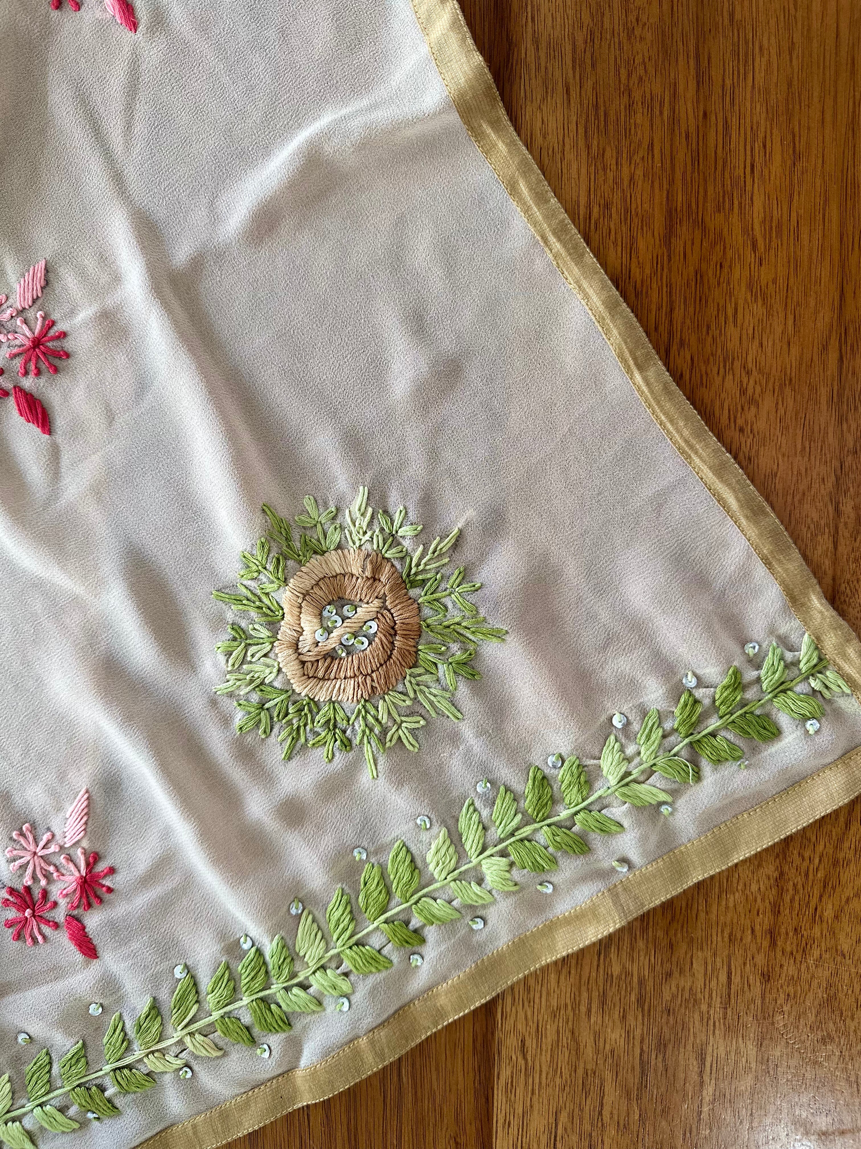 Cream Rose Motif Suit Set